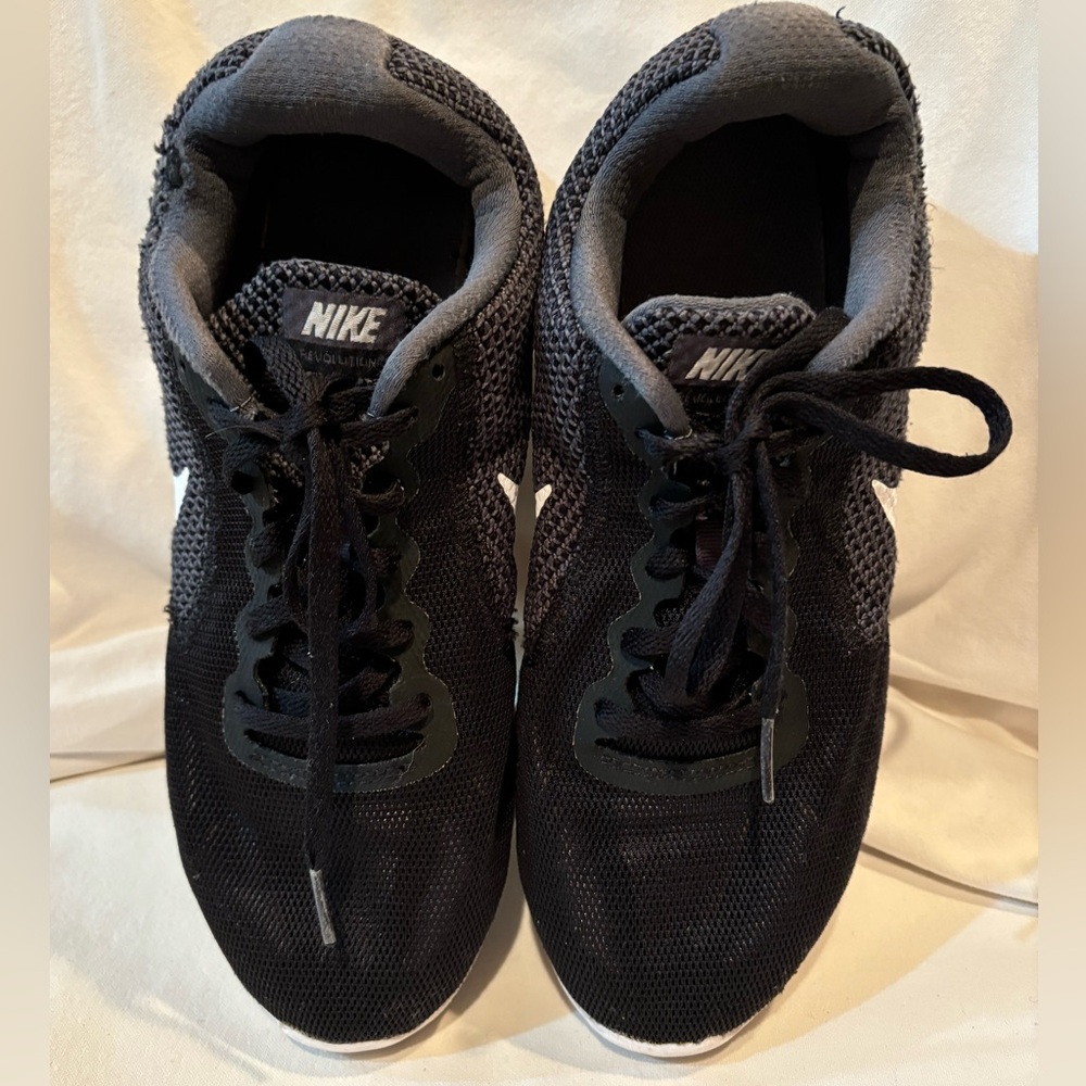 Nike Black Womens Sneakers Size 9